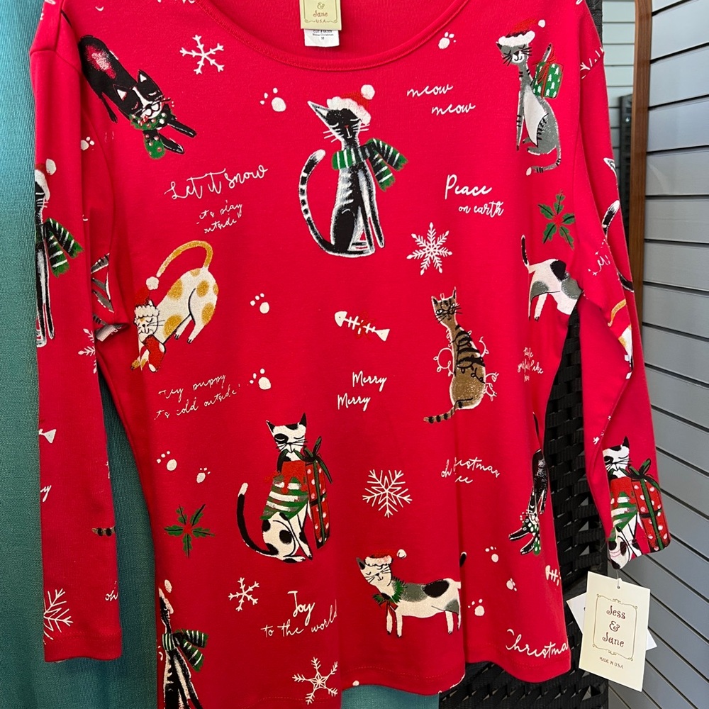 NWT Holiday Red Cat Print Long Sleeve Top